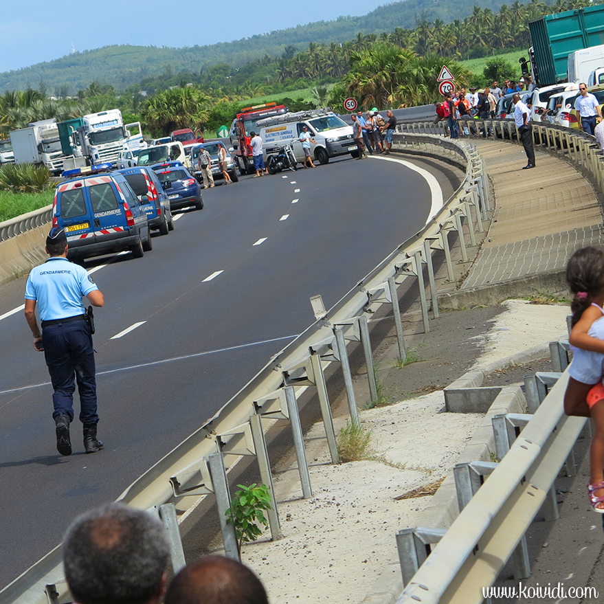 Blocage RN1 par les pro du BTP et grève SRPP