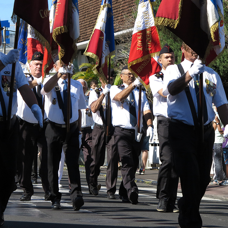 Les images du défilé du 14 juillet 2015 ville du Tampon